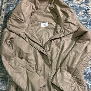 Akris Punto Beige Puffer Jacket